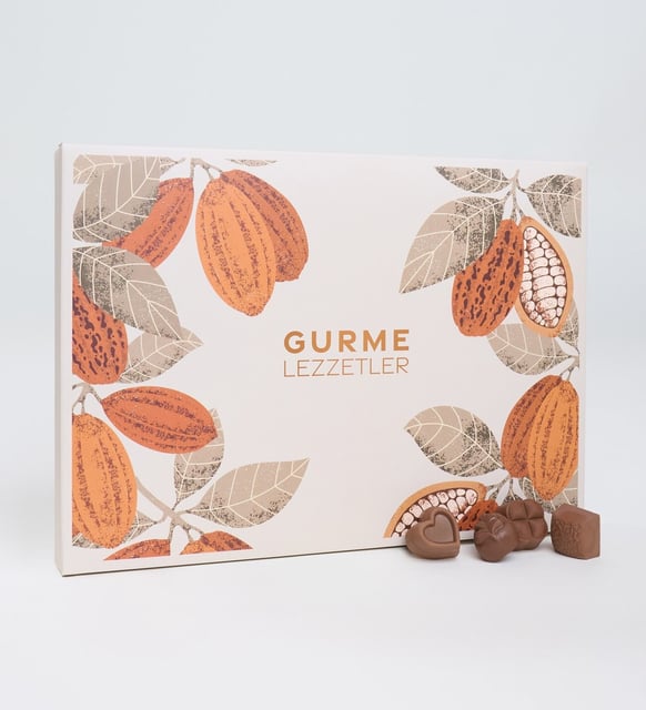 Desenli Kutuda 54'lü Karışık Gurme Lezzetler 732g - Çiçek Görseli